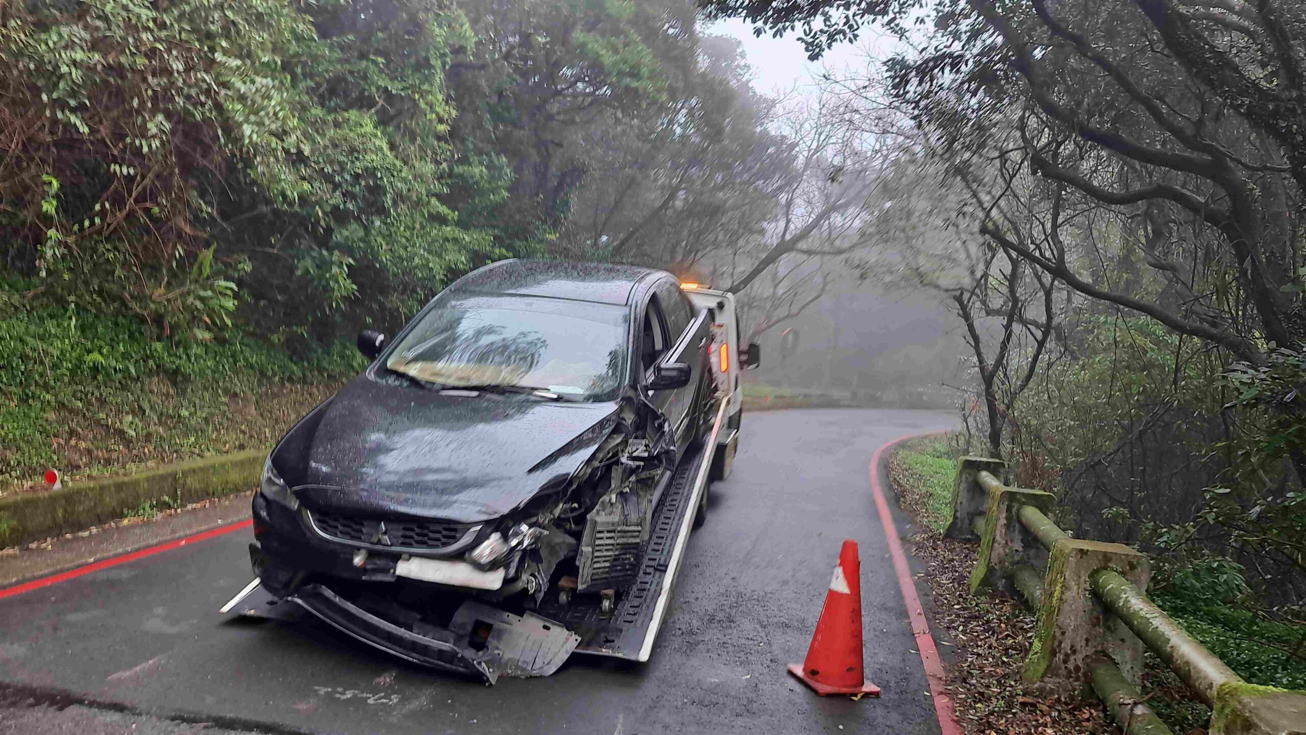 山區車禍道路救援