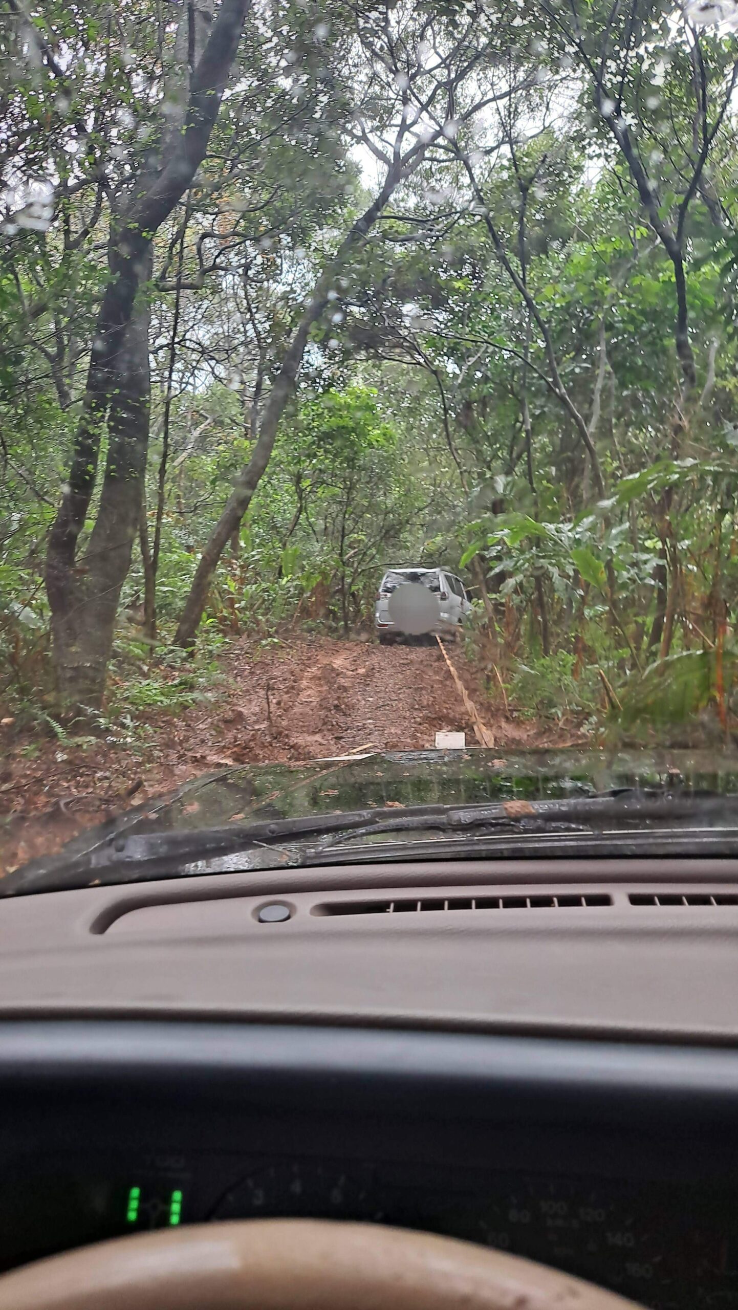 泥地陷困道路救援服務