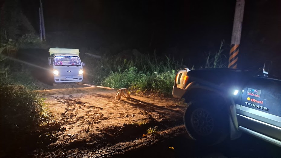 產業道路陷車救援