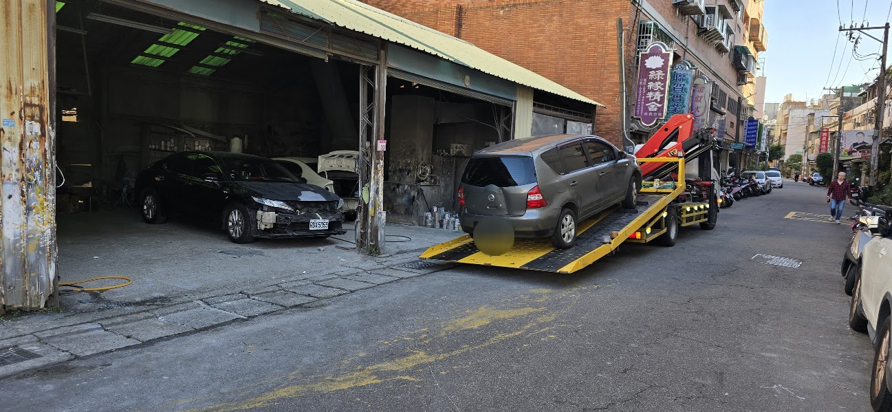 複雜地形：沙灘陷車、農田泥地陷車、地下室拖車